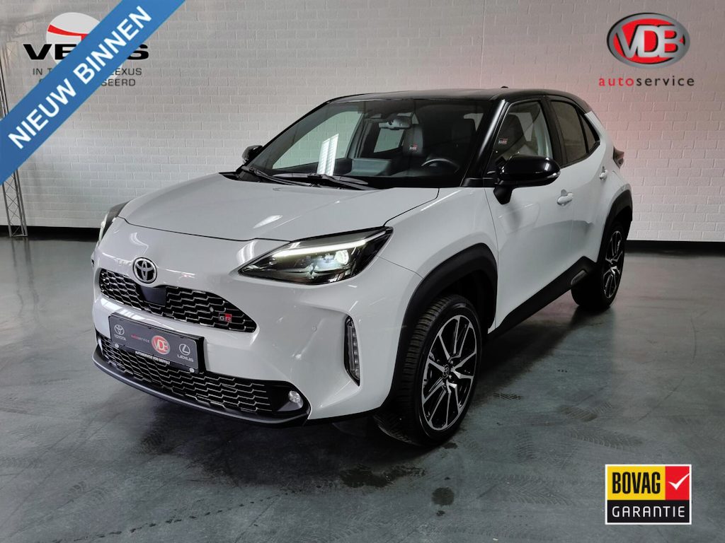 Toyota Yaris Cross 1.5 Hybrid GR Sport Limited / JBL / HUD