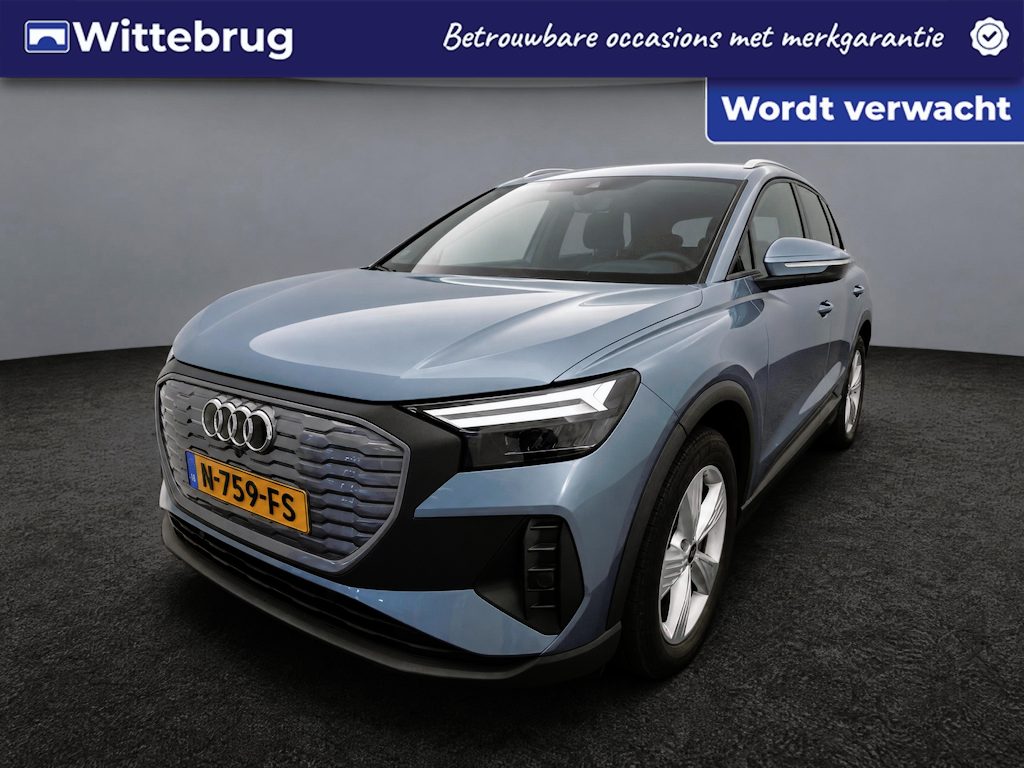 Audi Q4 e-tron 40 Launch edition 77 kWh / Navigatie / App connect / Parkeersensoren / Lichtmetaal 19 inch /