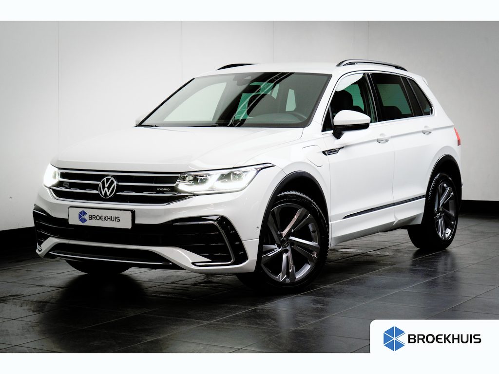 Volkswagen Tiguan 1.4 eHybrid 245 pk R-Line 6-DSG | 'App-Connect' draadloze smartphone integratie | Achteruitrijcamera | Matrix-LED-koplamp incl. Grootlichtassistent met adaptieve lichtverdeling (ALH)
