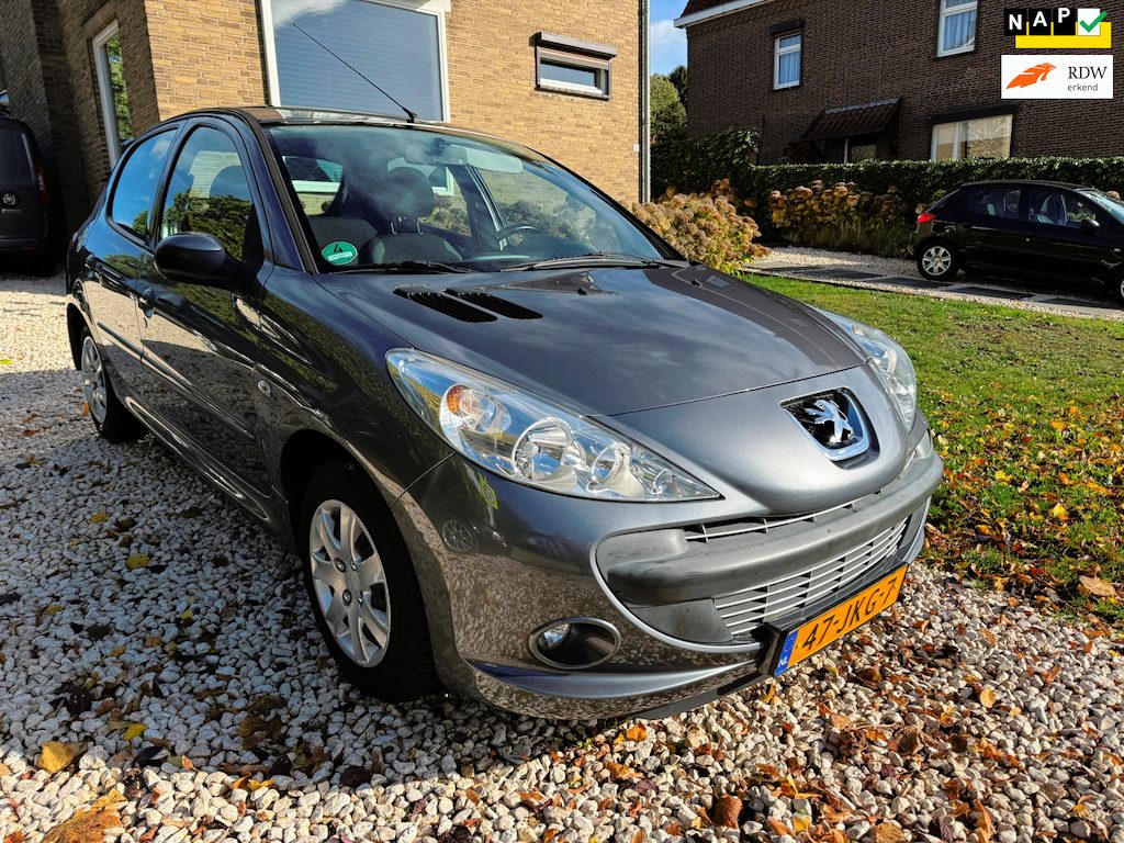 Peugeot 206+ 1.4 XS Nieuwe Distributie&APK.