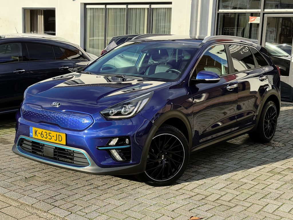 Kia Niro EV E-Niro ExecutiveLine 64 kWh, SOH 93,4%,Stoelverwarming,Apple Carplay/Android,Stuurverwarming,Stoelverkoeling