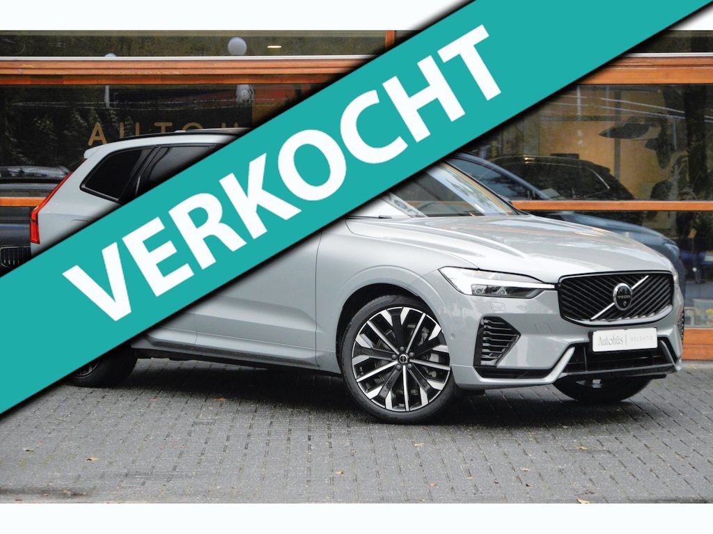 Volvo XC60 T8 Hybride AWD Ultra Dark Executive | Luchtvering | Massage | Stoelventilatie | Head-Up | 360° Camera | Panoramadak |