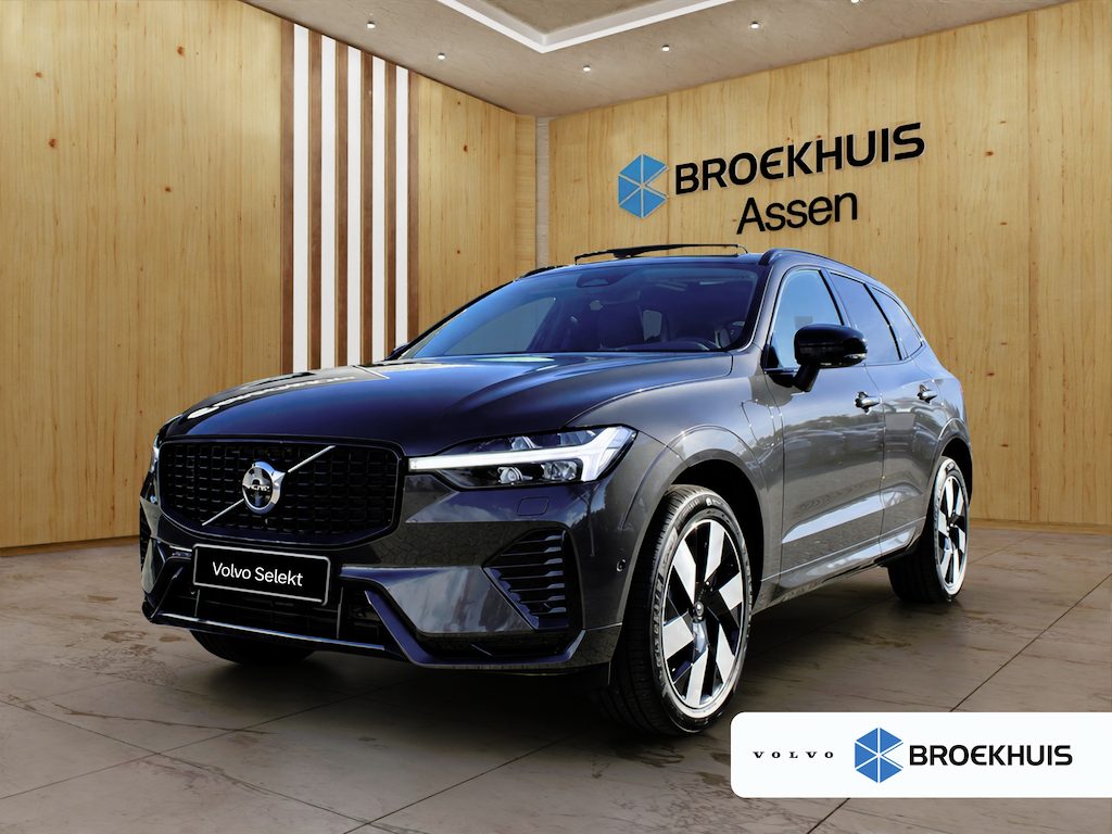 Volvo XC60 2.0 T6 Plug-in hybrid AWD Ultra Dark | Trekhaak | Harman Kardon | Stoel + Stuur Verwarming | Panoramadak | 360 Camera |