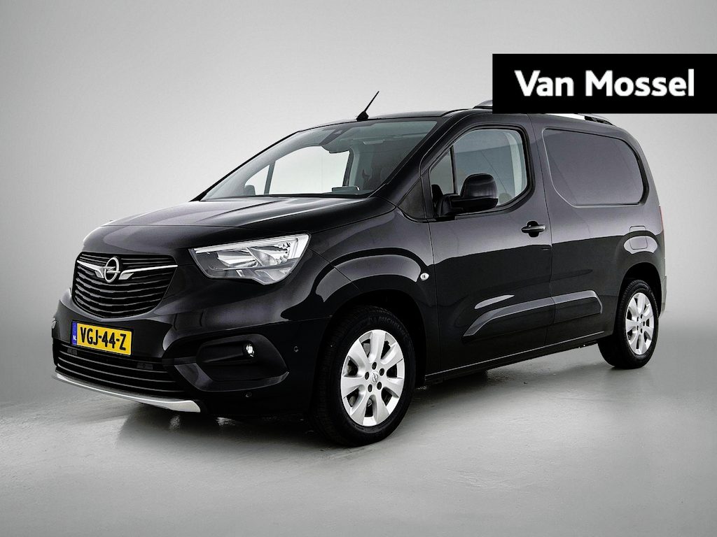 Opel Combo 1.5D L1H1 Innovation | Automaat | Trekhaak | Camera | Navigatie | Lichtmetalen velgen