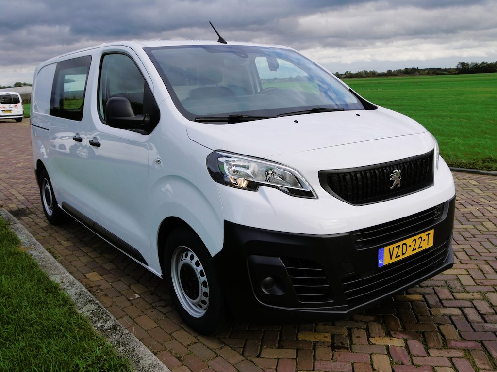 Peugeot Expert 2.0 BlueHDI 145 L2 EAT8 | AC | 8999 EX BTW