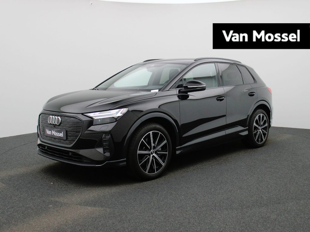 Audi Q4 e-tron 50 quattro Advanced edition 77 kWh 299 PK | Navigatie | Stoel + stuurverwarming | Comfortpakket Plus | Achteruitrijcamera | SONOS Premium geluidsysteem | Optiek Pakket Zwart | Privacy Glass | Adaptive Cruise Control | Parkeersensoren |