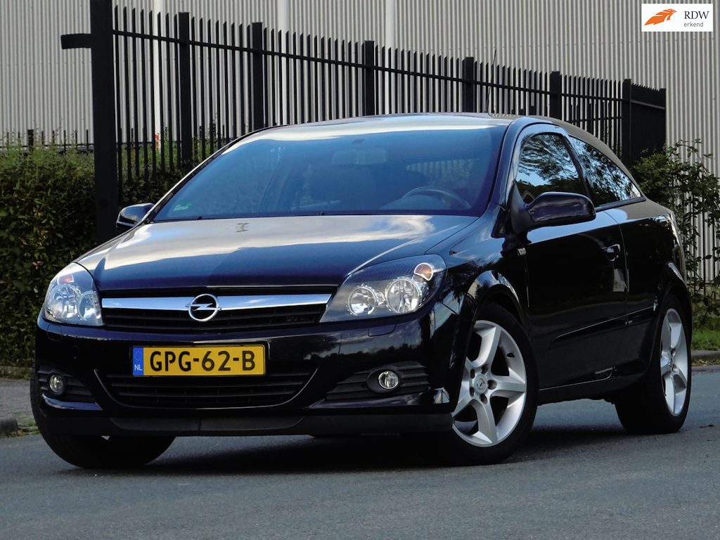 Opel Astra GTC 1.8 Edition PANORAMADAK/CLIMA/CRUISE/APK