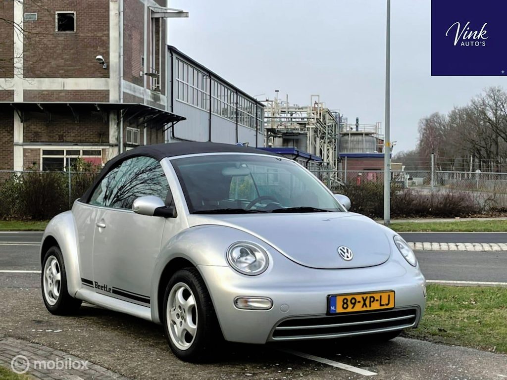 Volkswagen Beetle New Cabriolet 1.6 Highline