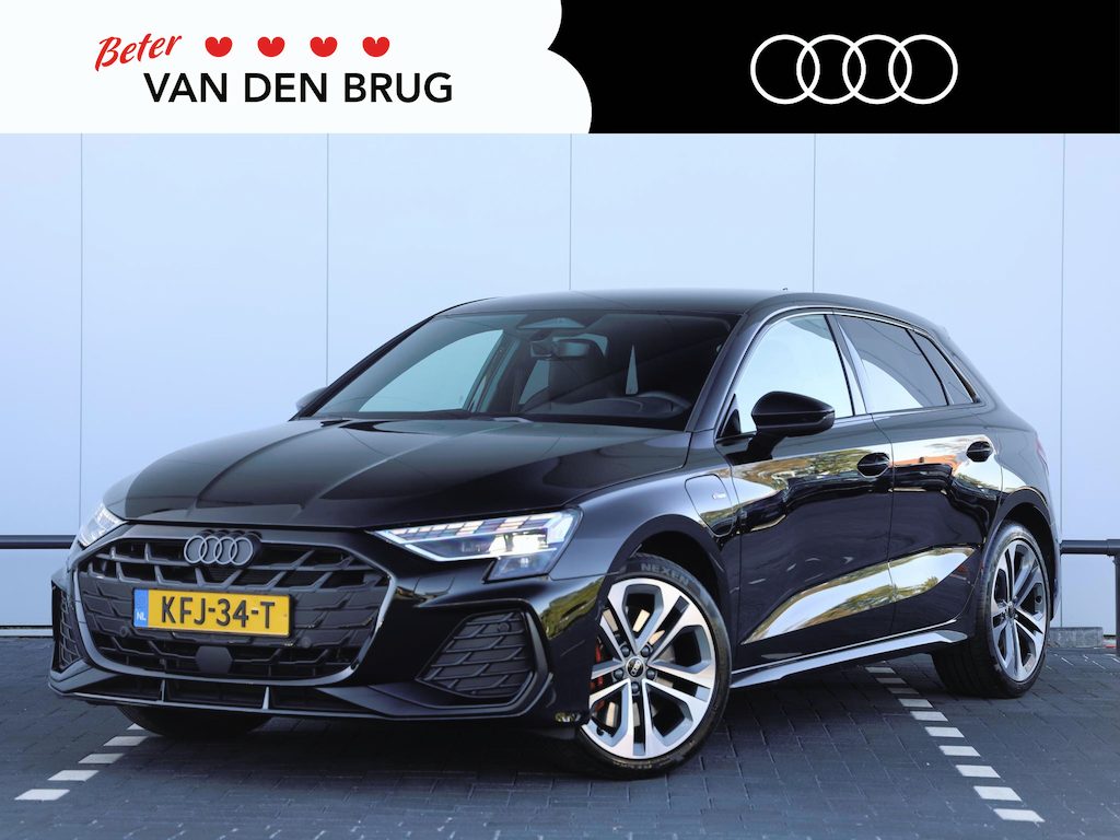 Audi A3 Sportback 45 TFSI e S edition Competition | Sonos | Navigatie | Achteruitrijcamera | Verwarmbare voorstoelen |