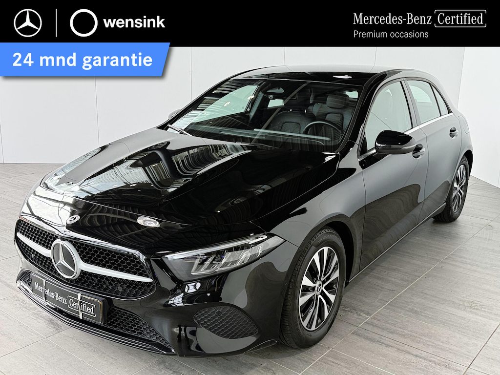 Mercedes-Benz A-klasse 180 Star Edition | Widescreen | Achteruitrijcamera | Led-koplampen | Parkeer assistent | Stoelverwarming |