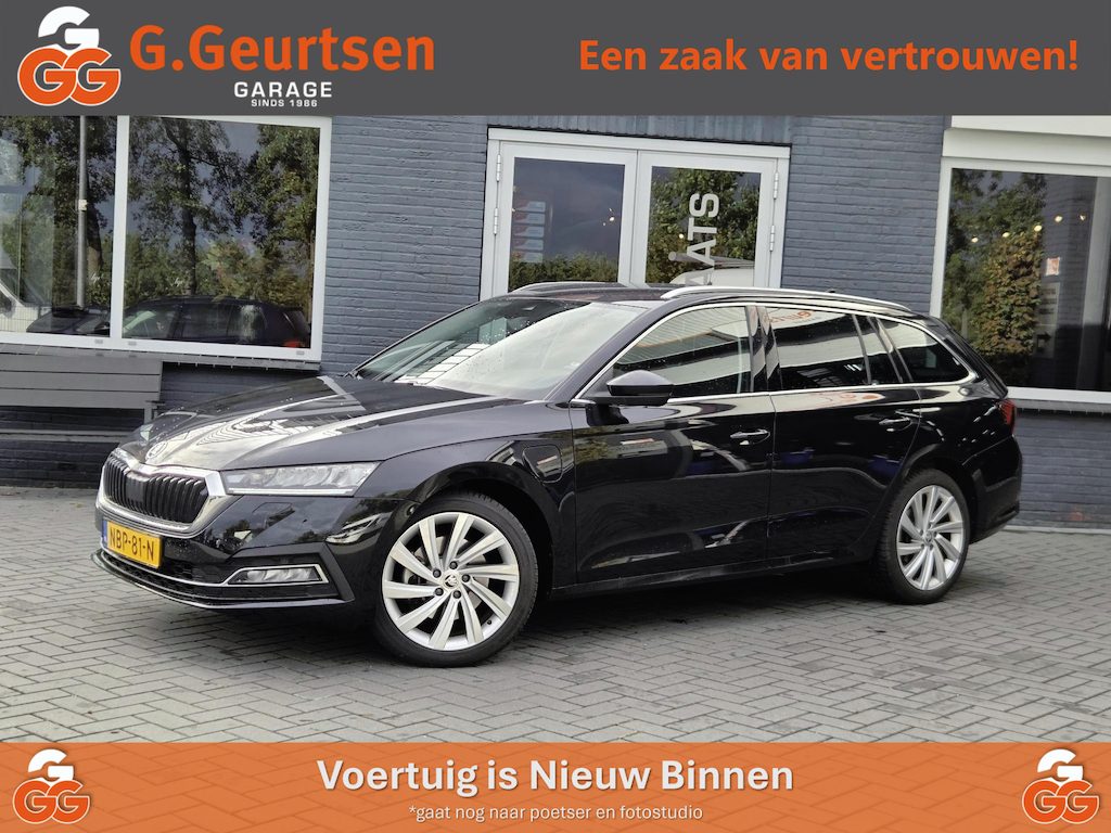 Skoda Octavia Combi 1.4 TSI iV PHEV Business Edition Plus Trekhaak, Camera,