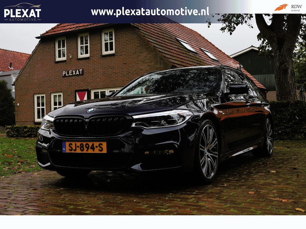 BMW 5-Serie Touring 540i xDrive High Executive Aut | M-pakket | Bowers & Wilkins | Nappa Interieur | Panorama | HUD | Lederen Dash