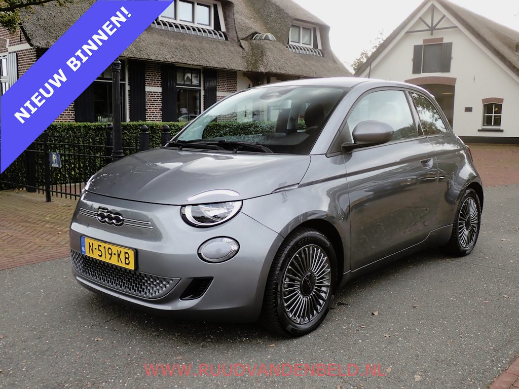 Fiat 500e 42kWh 88%SOH PASSION CARPLAY / DAB / 16-INCH / CCS