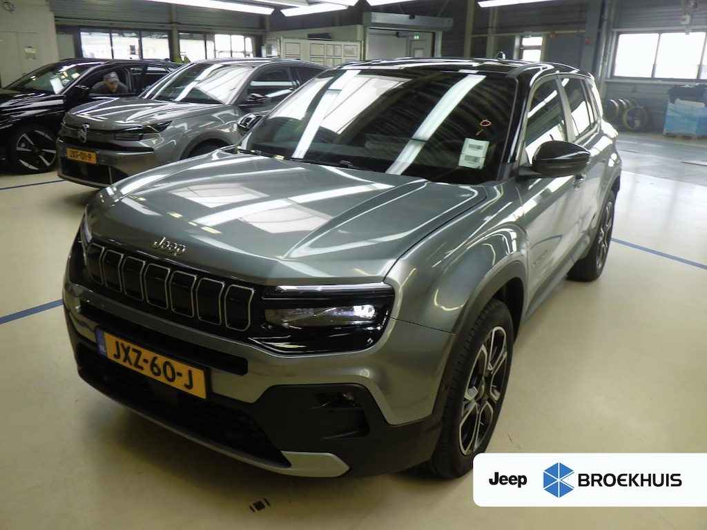 Jeep Avenger 54 kWh Tot 8 Jaar Garantie! | Warmtepomp | Navigatie | Stoelverwarming |