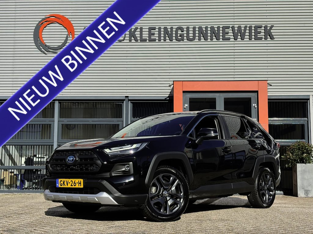 Toyota RAV4 2.5 Hybrid AWD Black Edition / Allseason Banden / Trekhaak 1650kg Trekgewicht / SCM Alarmcertificaat / Elektrisch Verstelbare Stoelen /
