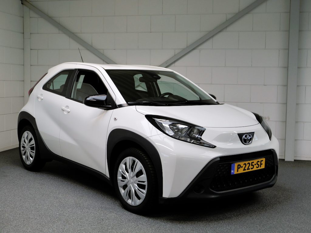 Toyota Aygo X 1.0 VVT-i MT Play Airco/CAM/Carplay (all-incl. prijs)
