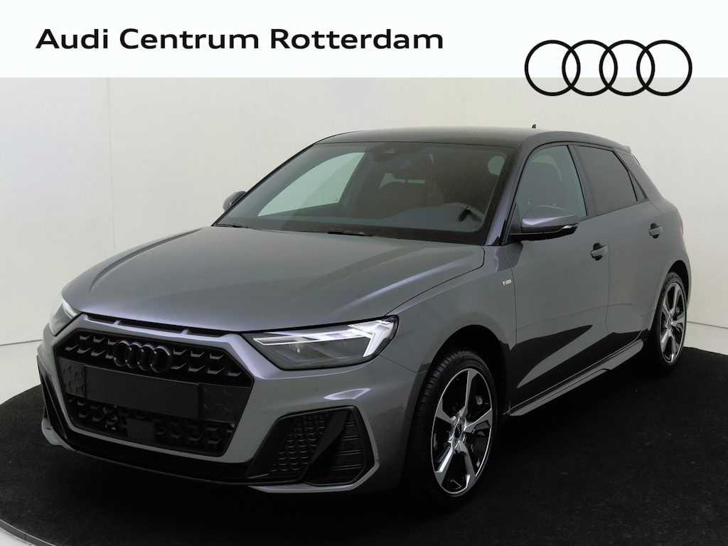 Audi A1 Sportback 25 TFSI S-tronic S edition | Achteruitrijcamera | Climate control | Parkeersensoren voor en achter | Elek. inklapb. buitenspiegels | Privacy glass