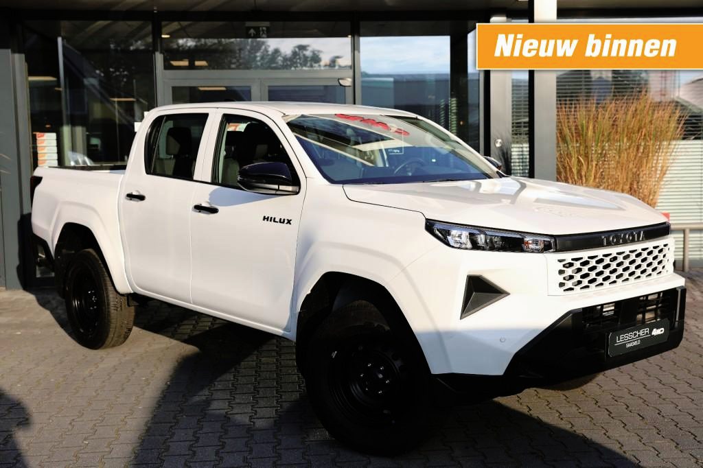 Toyota Hilux 2.8 D-4D MHEV DUBBEL CABINE ACTIVE A/T 4WD 5 ZITS VAN