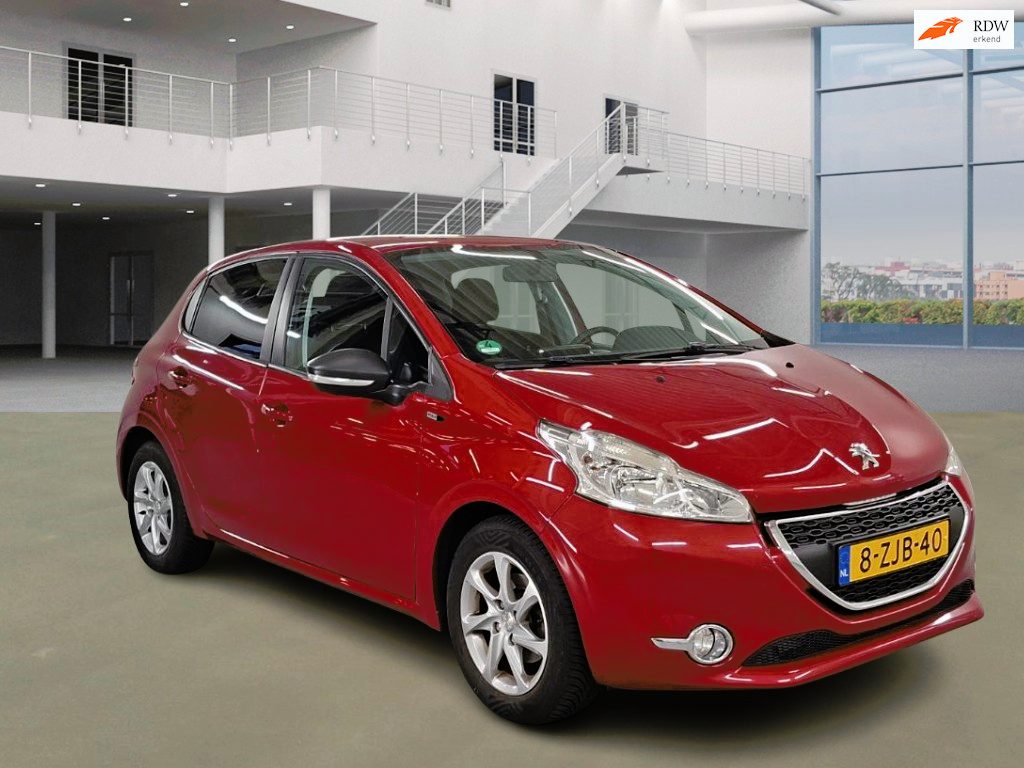 Peugeot 208 1.2 VTi Style NAVI CRUISE 2 X SLEUTELS