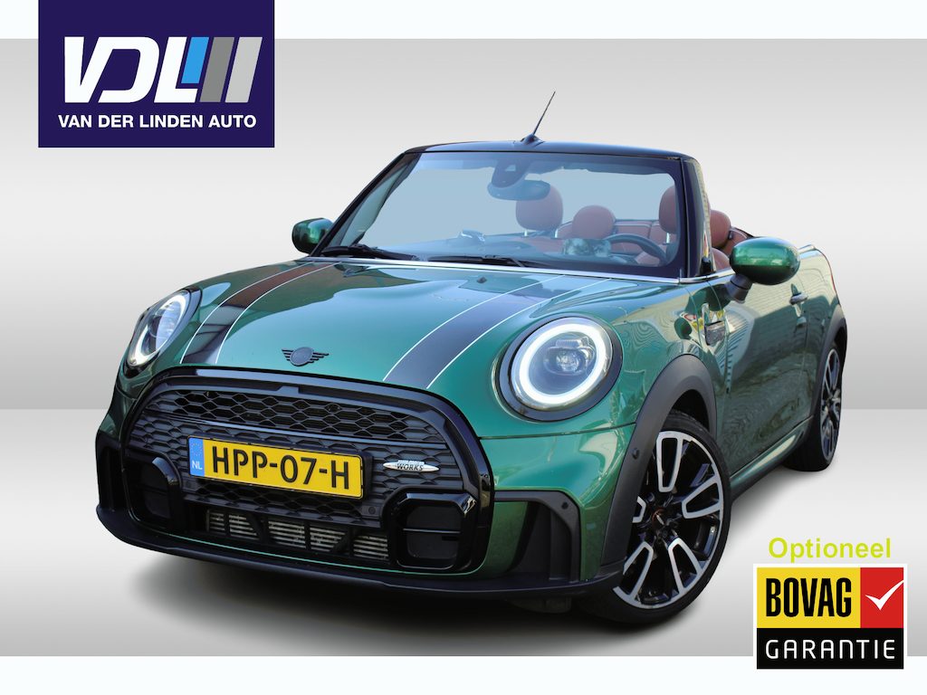MINI Cooper Cabrio 1.5 l Chester bruin leer l Harman kardon audio l Head-up display l Stoelverwarming l PDC l  l Lendesteun Verstelbaar l  l Keyless l JOHN COOPER WORKS l BRITISCH RACING GREEN l PREMIUM PAKKET