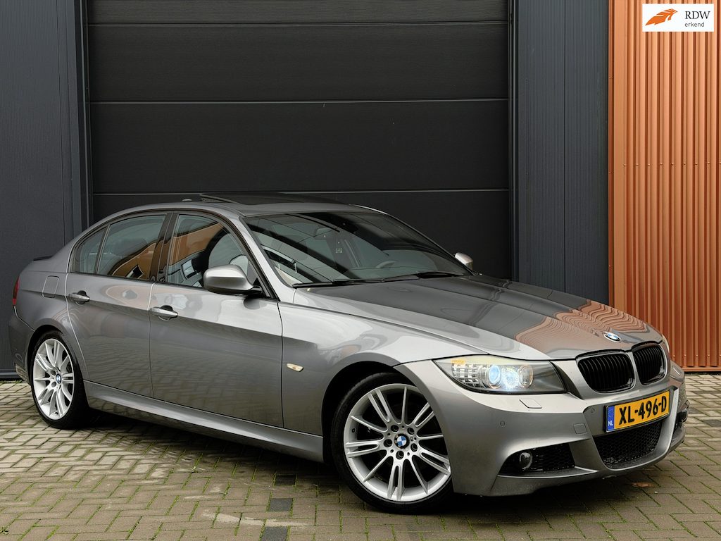 BMW 3-Serie 325i High Executive M|Goed Onderhouden|Pano|Keyless|Stoelverwarming|PDC|Memory Stoelen