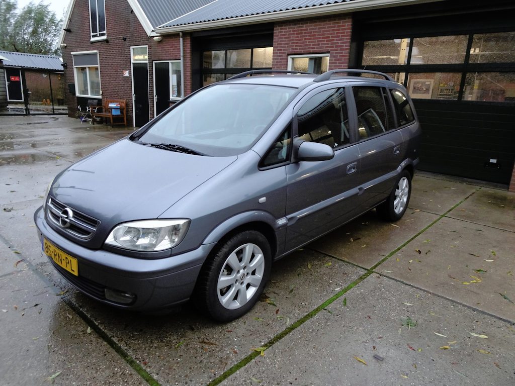 Opel Zafira 1.8-16V Maxx