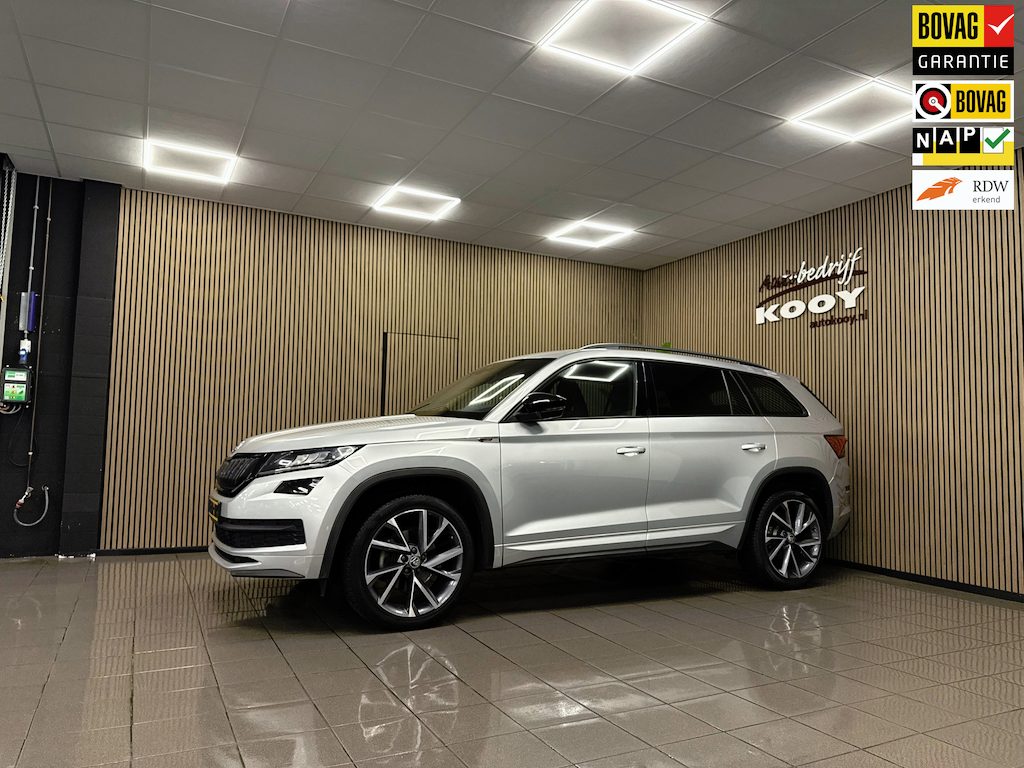 Skoda Kodiaq 1.5 TSI Sportline Business * Automaat / Panoramadak / Afn. Trekhaak / Carplay / NL Auto *
