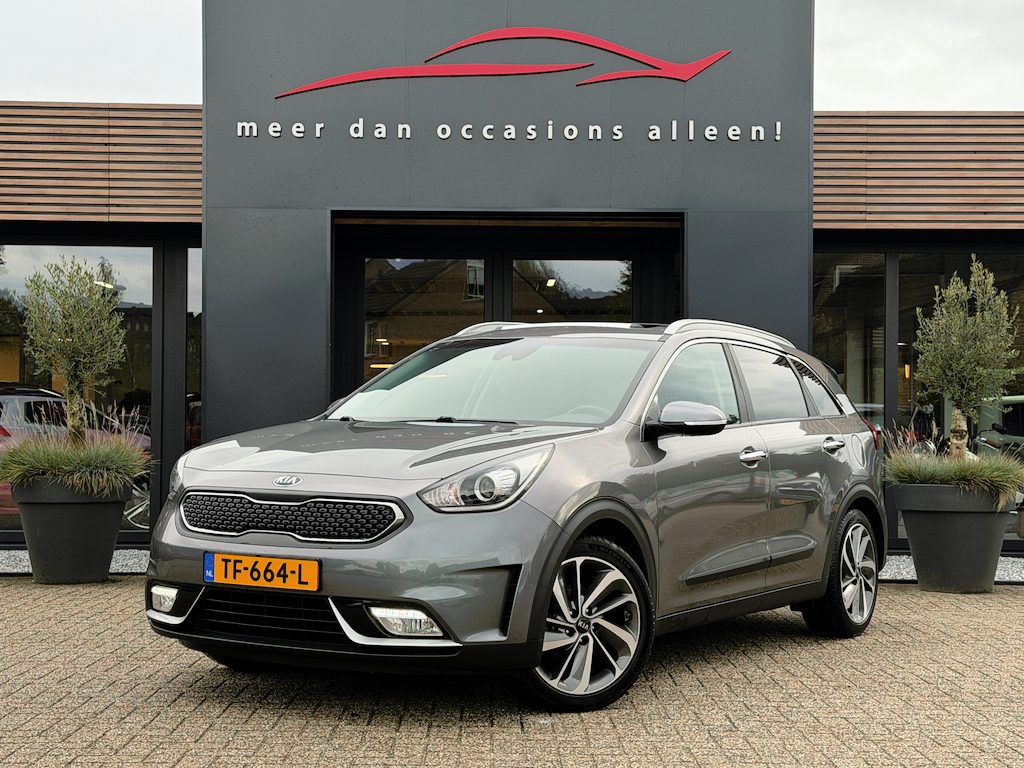 Kia Niro Hybrid 1.6 GDi Design Edition | Panoramadak | Trekhaak | Achteruitrijcamera