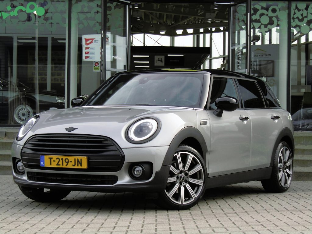MINI Clubman Mini (f54) 1.5 136pk Aut Cooper Mini Yours / Navigatie / Camera / Vol Leder / NL Auto / dealer O.H.