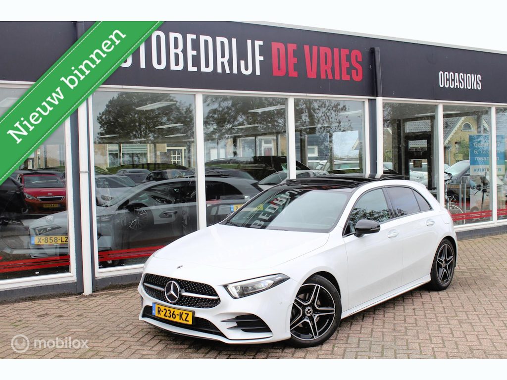 Mercedes-Benz A-klasse 200 AMG Line Pano/Ambient/Metallic/Stoelverw