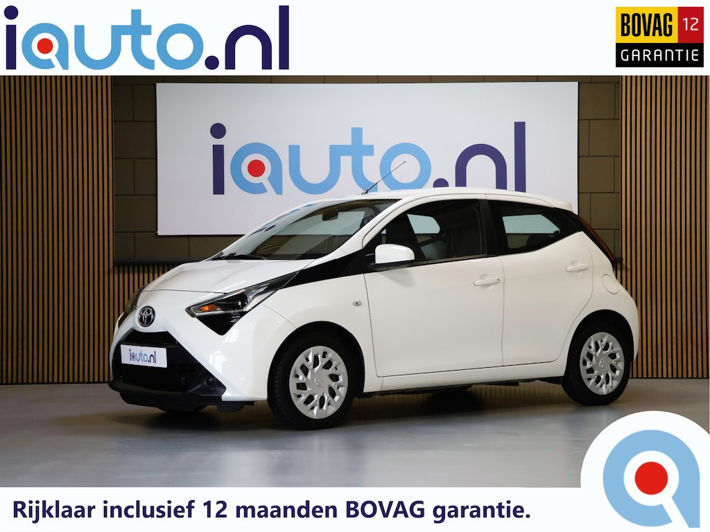 Toyota Aygo 1.0 VVT-i x-play NL AUTO/Camera/Airco/Bluetooth/LED/15"/Elektr.Ramen