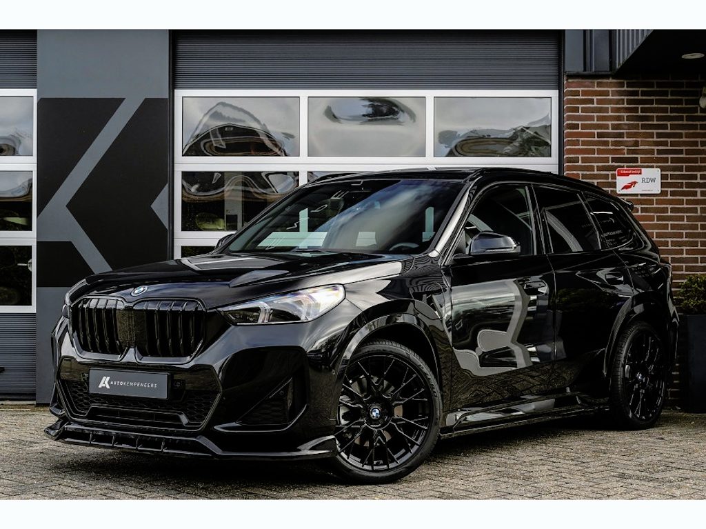 BMW X1 30e xDrive M Sport | Driving Ass. Plus | Panoramadak | Camera | Trekhaak |