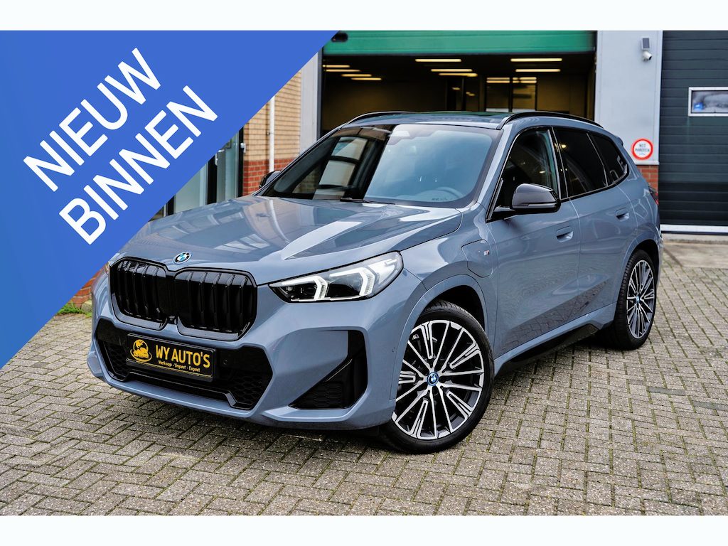 BMW X1 xDrive30e M-Sport|Elekt.Trekhaak|PANO|Head-up|Stuurverwarming|HarmanKardon