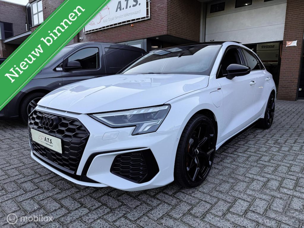 Audi A3 Sportback 45 TFSI e S-line LED*ACC*PANO-DAK*B&O*CAMERA*