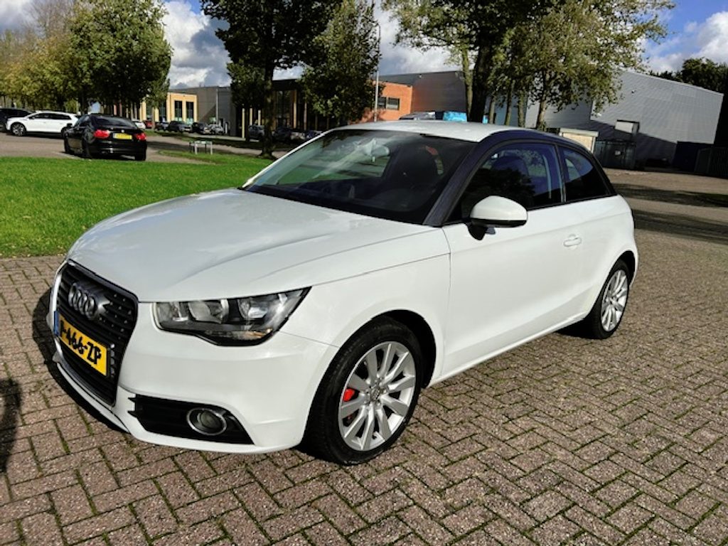Audi A1 1.2 TFSI Amb. PL. NAVI CRUISE CLIMA PDC