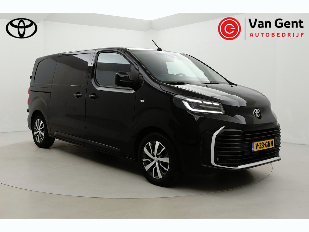 Toyota ProAce Worker 2.0 D-4D L1 Professional | Trekhaak | Dodehoek detectie | Stoel-/stuurverwarming | Dubbele schuifdeur | Navigatie | Apple Carplay / Android Auto | Keyless | Parkeersensoren voor/achter | Camera | LED koplampen | 17 inch | 3-zits | Betonplex | Triplex beplating