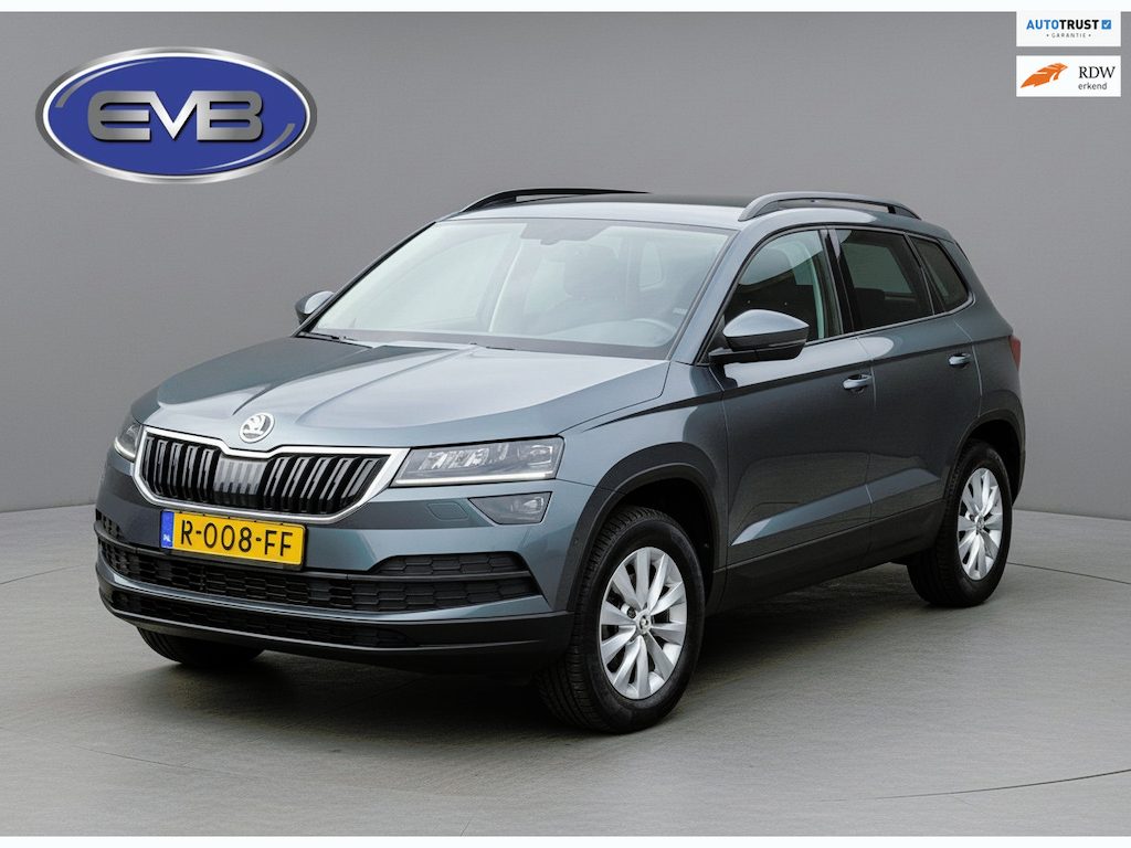 Skoda Karoq 1.5 TSI ACT Business Edition, trekhaak, stoelverwarming, navigatie, climaat controle