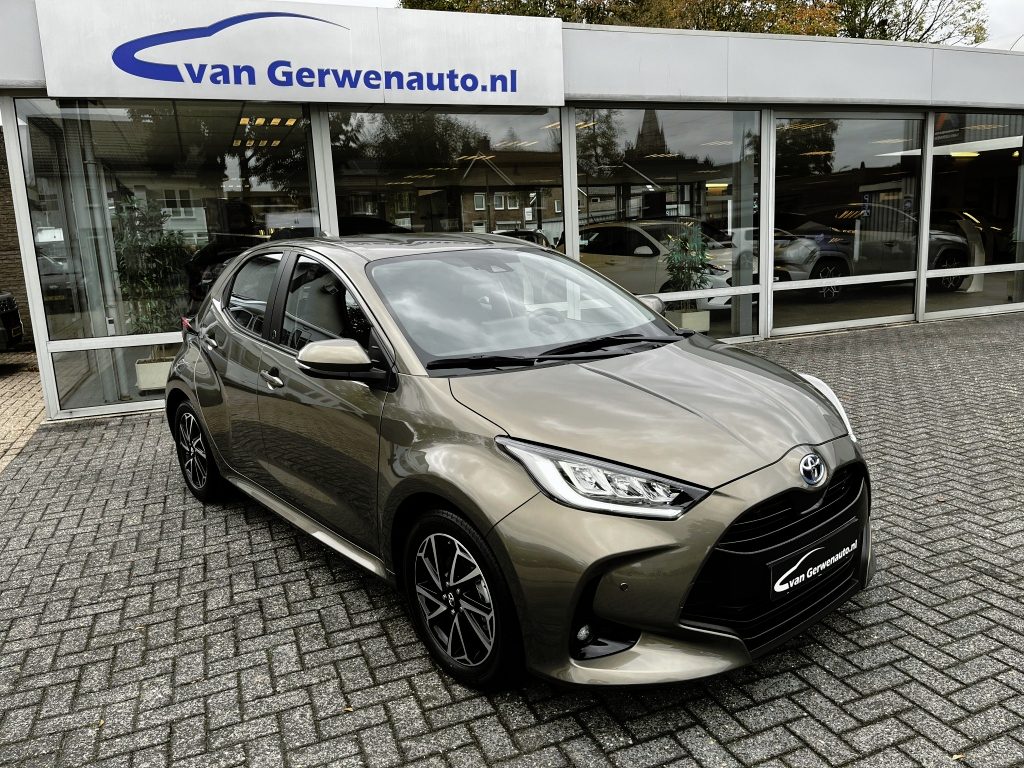 Toyota Yaris 1.5 Hybrid 115 TeamD | Ad. Cruise | Apple Carplay Navi | Camera | Winter-pakket