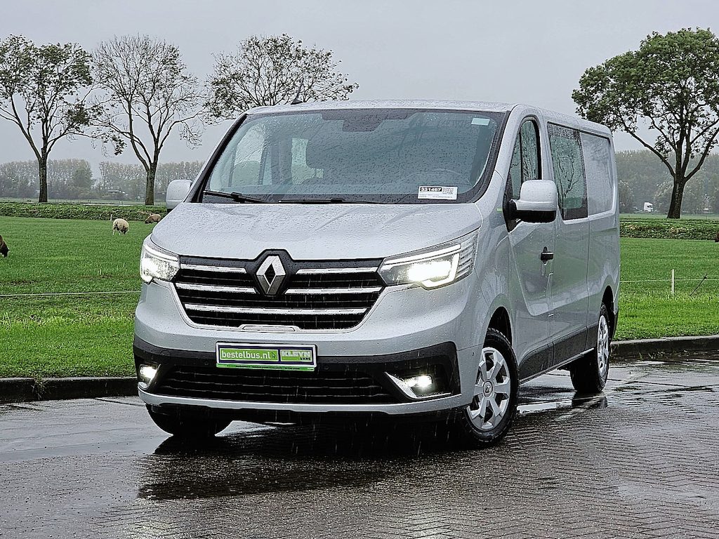 Renault Trafic 2.0 DCI L2H1, dubbele cabine, airco, navi, pdc, trekhaak, 61 dkm..