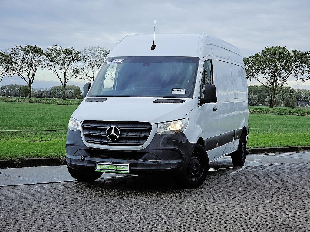 Mercedes-Benz Sprinter 311