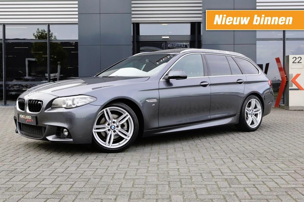 BMW 5-Serie 520i M Sport edition / Panodak / Leer / PDC v&amp;a / Camera/ Navi Prof./ Memory stoelen