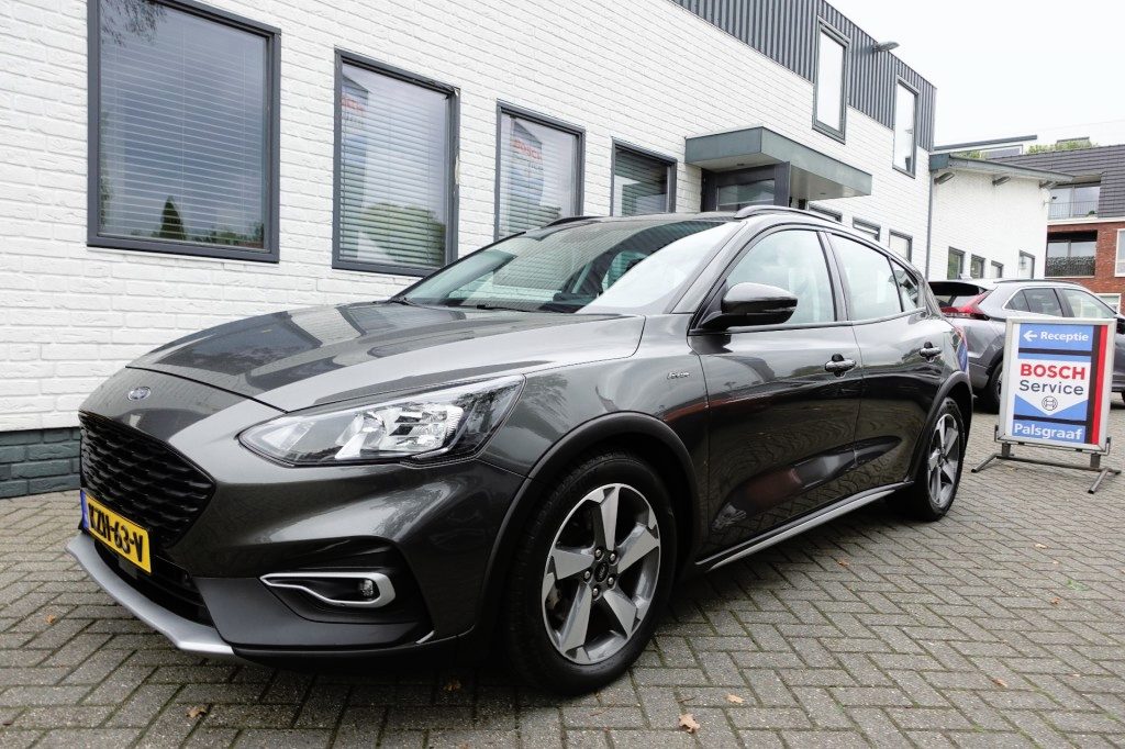 Ford Focus 1.0 ECOB. TITANIUM X Active Automaat + Nw Distributie