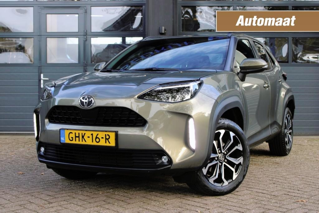Toyota Yaris 1.5 HYBRID 115 FIRST 1e eigenaar **NL-Auto** Trekhaak / Camera