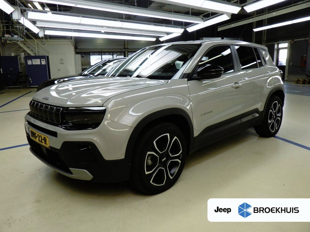 Jeep Avenger Summit 54 kWh | Fase 3 laden | SOH 97% | Infotainment & Convenience Pack | Navigatie | Elek. achterklep |