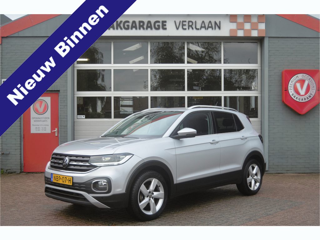Volkswagen T-Cross 1.5 TSI Style Carplay/Camera/P.sensoren/12 mnd gar.