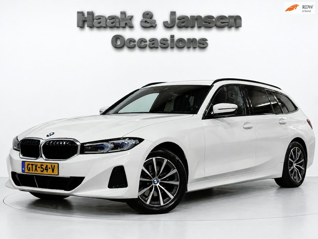 BMW 3-Serie Touring 320i'Adaptive cruise Stoelverwarming Elektrische kofferklep