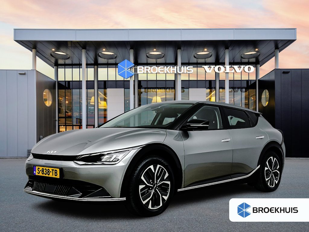 Kia EV6 Plus 77.4 kWh | 19" Allseason | Trekhaak | Geventileerd Leder | Meridian Audio | Adaptieve Cruise | BLIS | Parkeercamera | Warmtepomp