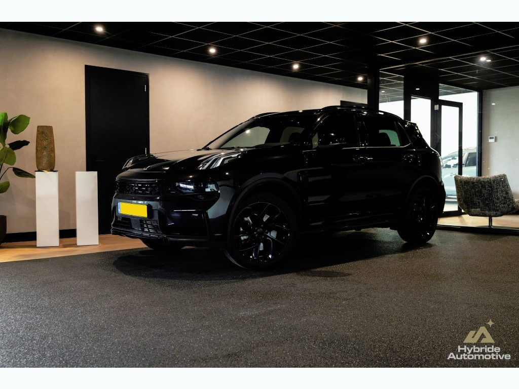 Lynk & Co 01 Co 1.5 | Black Edition | Carplay | 360 CAM | ACC | PANO | Zwarte Hemel
