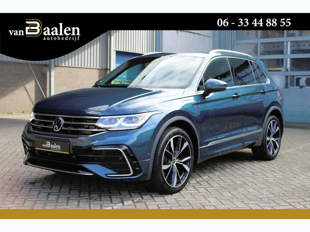 Volkswagen Tiguan 1.4 TSI eHybrid BUSINESS R-LINE SOh 90% NAVI IQ LIGHT HUD TREKHAAK 134000KM!!!