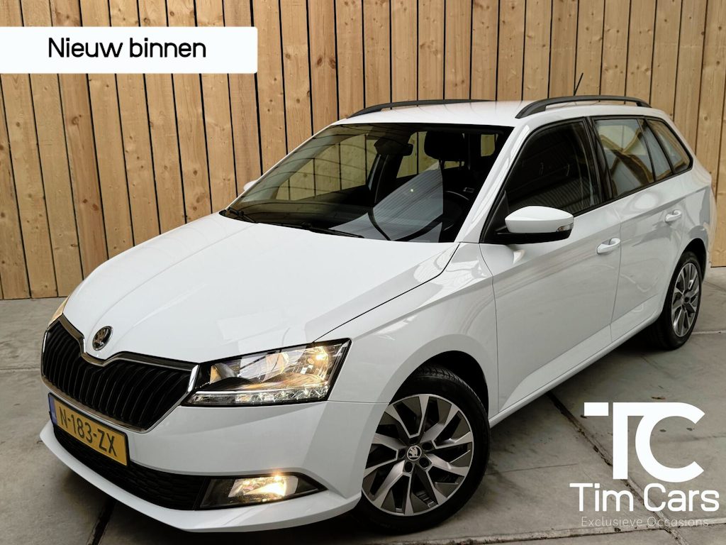 Skoda Fabia Combi 1.0 TSI Business Edition Apple CarPlay/Android Auto Full-link | Airconditioning | Cruise control | DAB ontvanger | Navigatiesysteem | Parkeersensoren achter | Trekhaak